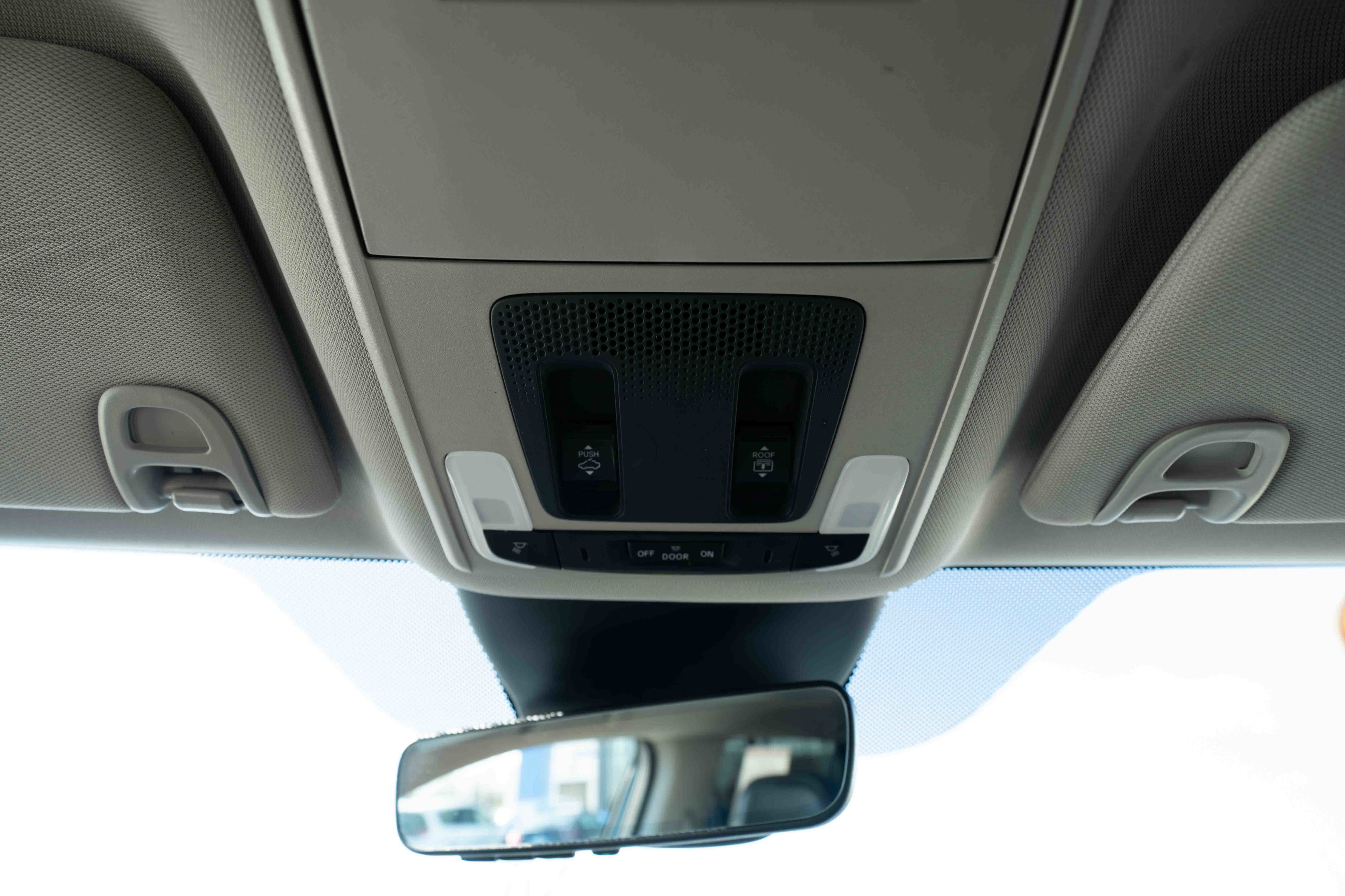 Used 2025 Honda Pilot Touring image 18