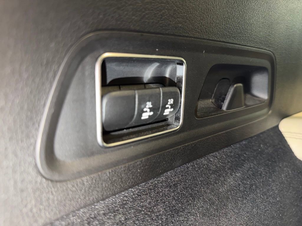 Used 2022 Mercedes-Benz GLS 450 4MATIC image 42