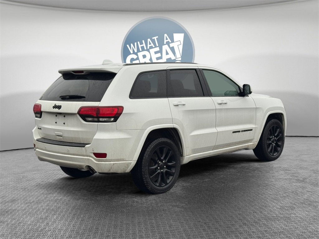 Used 2019 Jeep Grand Cherokee Altitude image 9