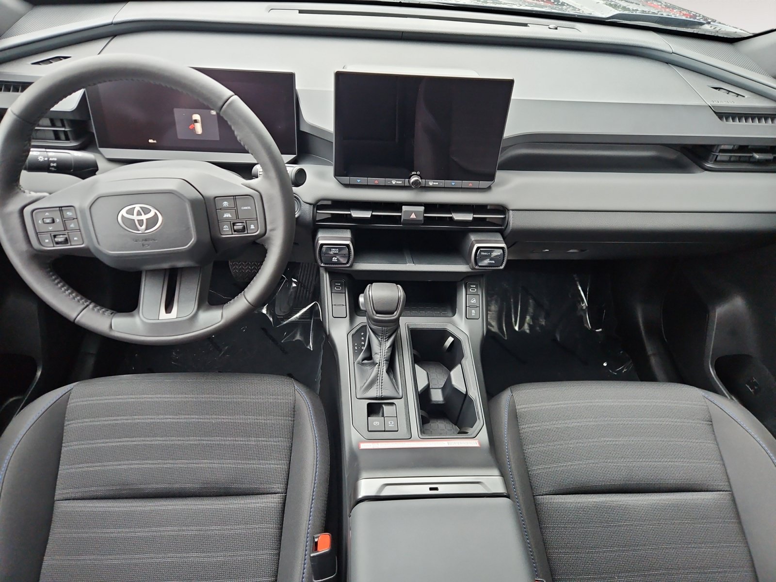 Used 2026 Toyota RAV4 SE w/ Convenience Package AWD/4WD image 11