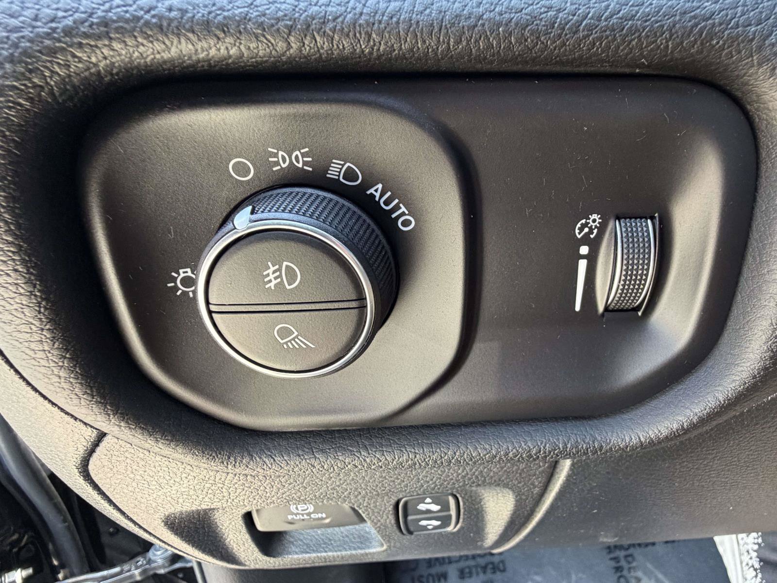 Used 2022 RAM 1500 Big Horn AWD/4WD image 24