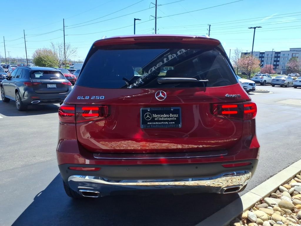 New 2026 Mercedes-Benz GLB 250 4MATIC image 5