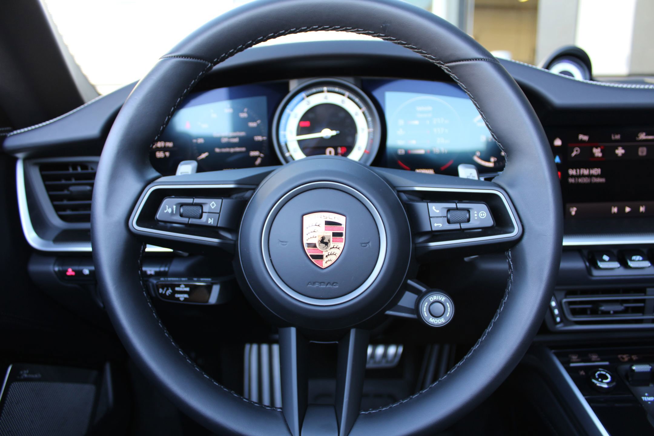 Used 2024 Porsche 911 Carrera image 15