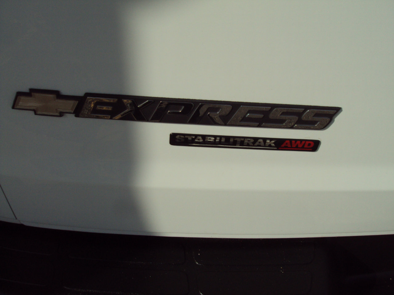 Used 2013 Chevrolet Express 1500 LS image 32