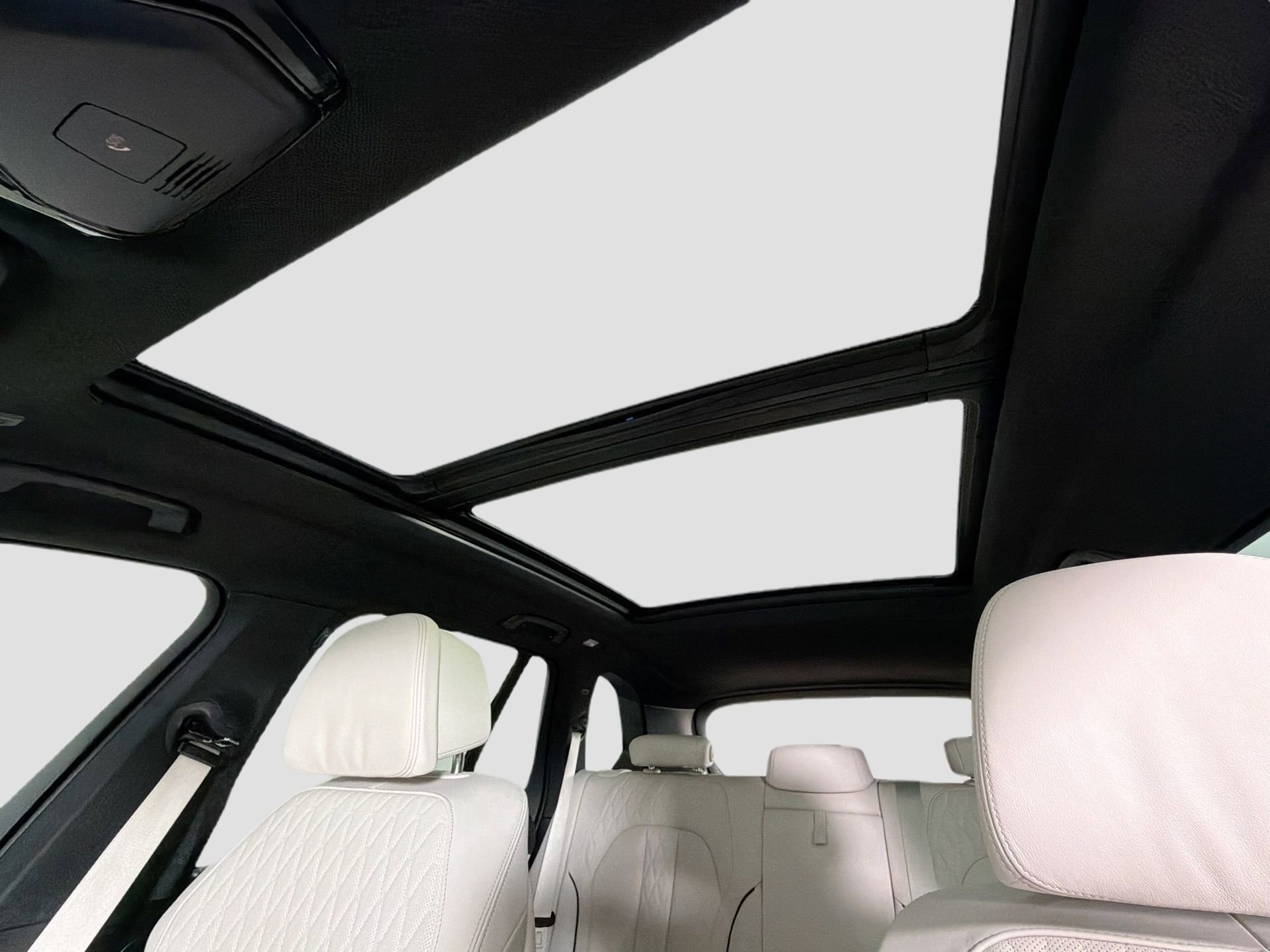 Used 2022 BMW X5 xDrive45e w/ M Sport Package image 22