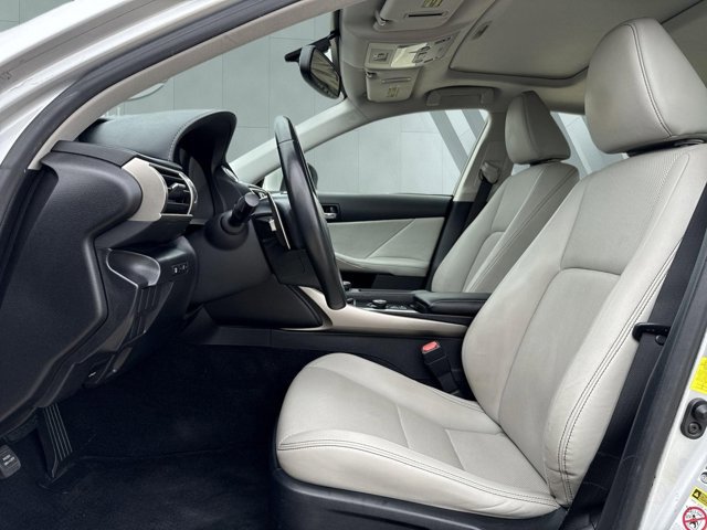 Used 2014 Lexus IS 250 RWD image 7