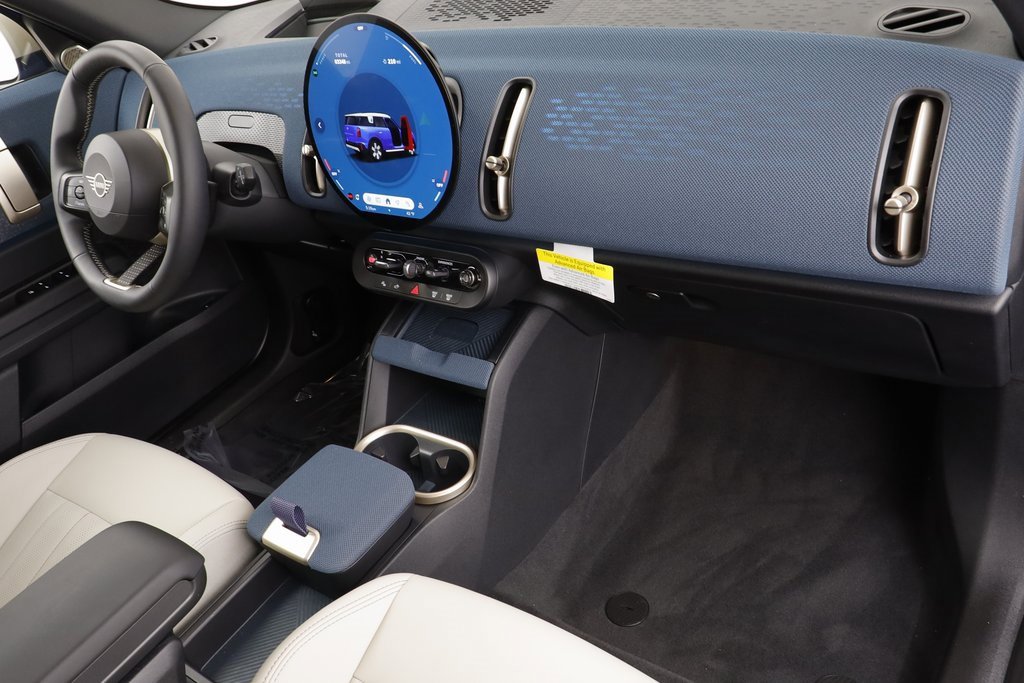 Certified 2025 MINI Cooper Countryman S w/ Comfort Package Max image 19