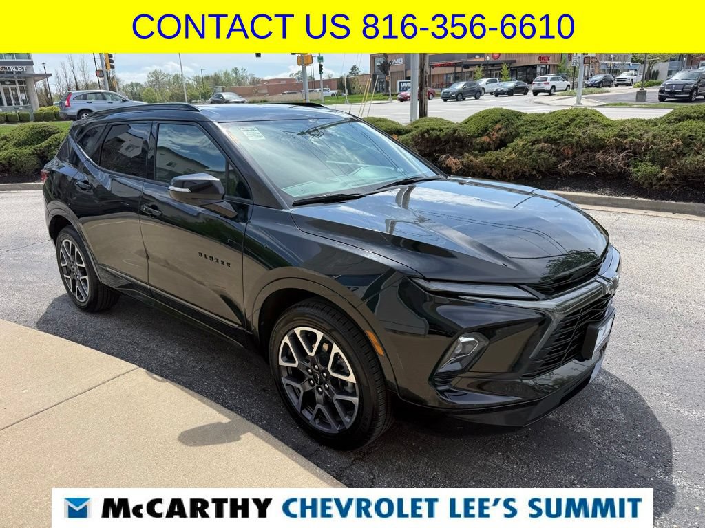 Used 2025 Chevrolet Blazer RS FWD image 1