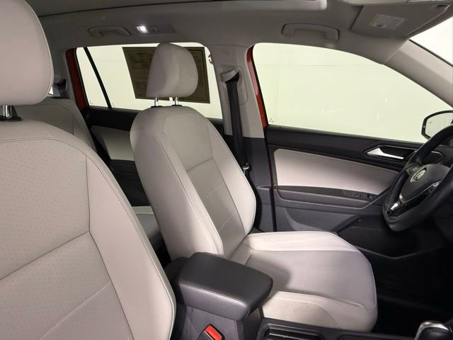Used 2018 Volkswagen Tiguan SE w/ Panoramic Sunroof Package FWD image 51