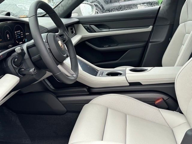 New 2024 Porsche Taycan Turbo S image 9