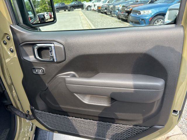 New 2025 Jeep Wrangler Sport S image 34