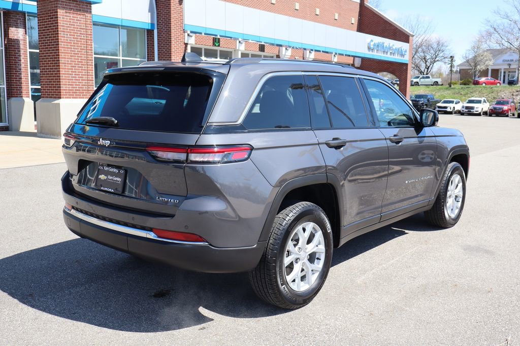 Used 2023 Jeep Grand Cherokee Limited image 33
