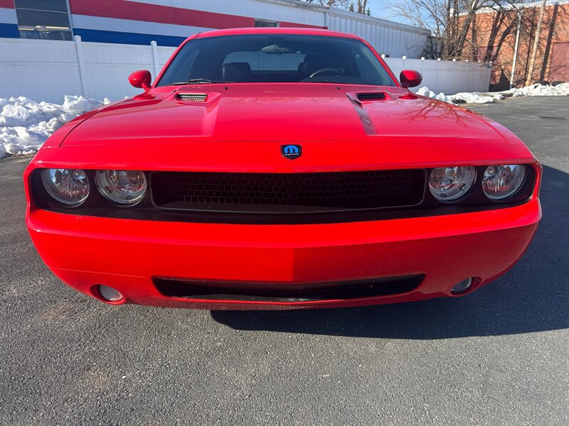 Used 2009 Dodge Challenger R/T image 8