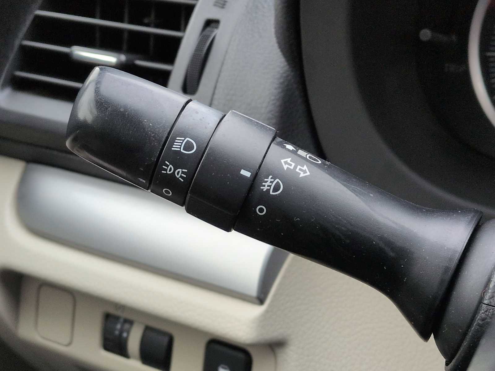 Used 2014 Subaru Crosstrek 2.0i Premium w/ Moonroof Package image 28