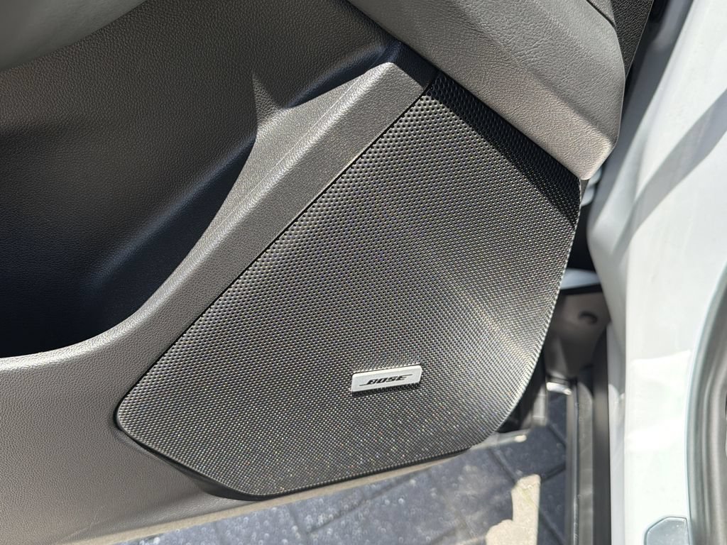 Certified 2025 Cadillac XT6 Premium Luxury FWD image 22