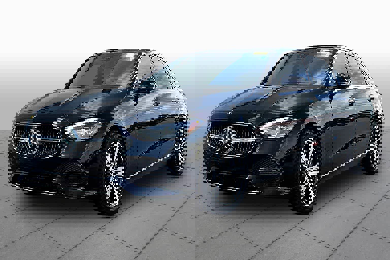 Used 2025 Mercedes-Benz C 300 Sedan image 2