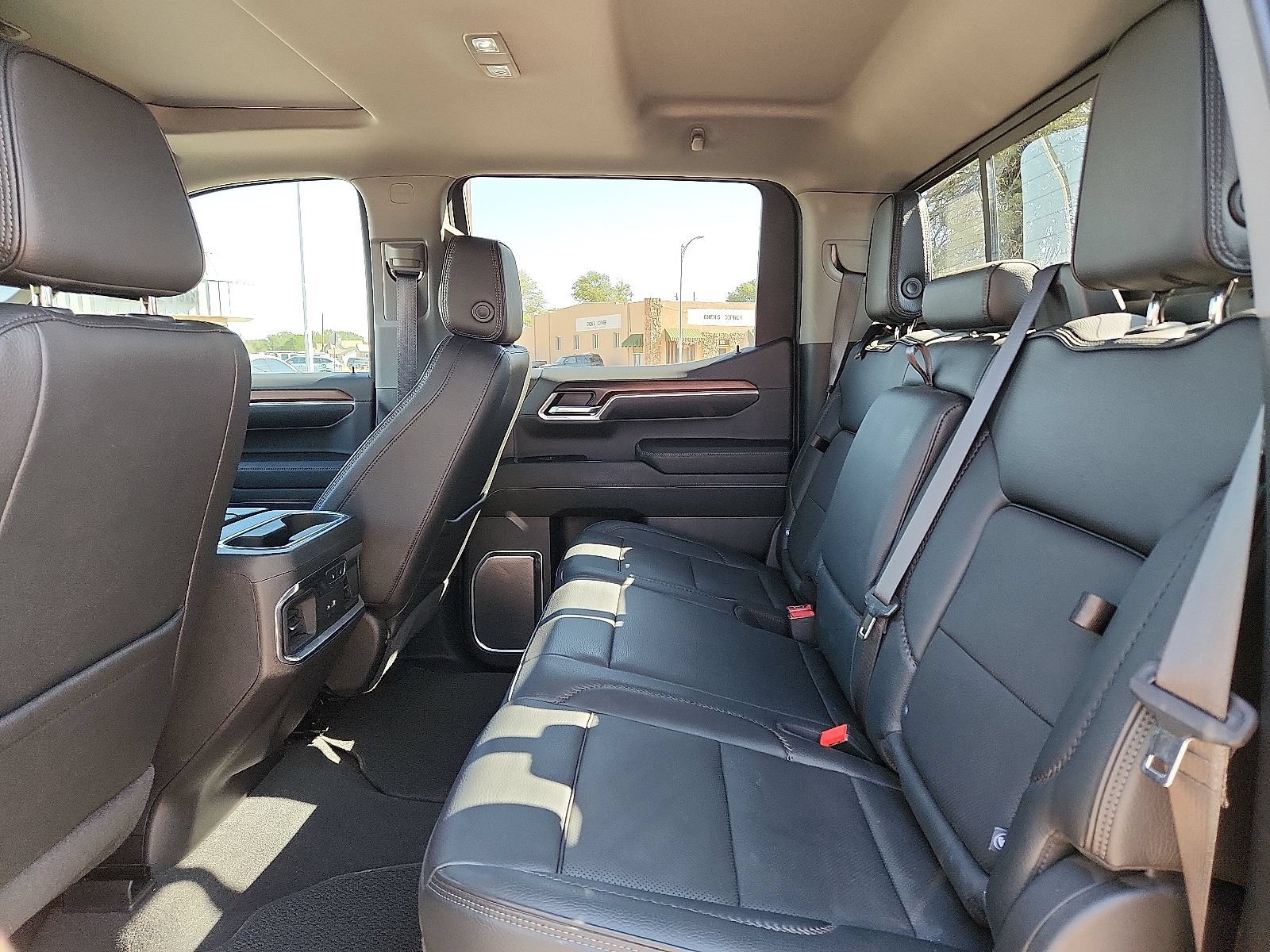 Used 2024 GMC Sierra 1500 Denali w/ Denali Reserve Package AWD/4WD image 8