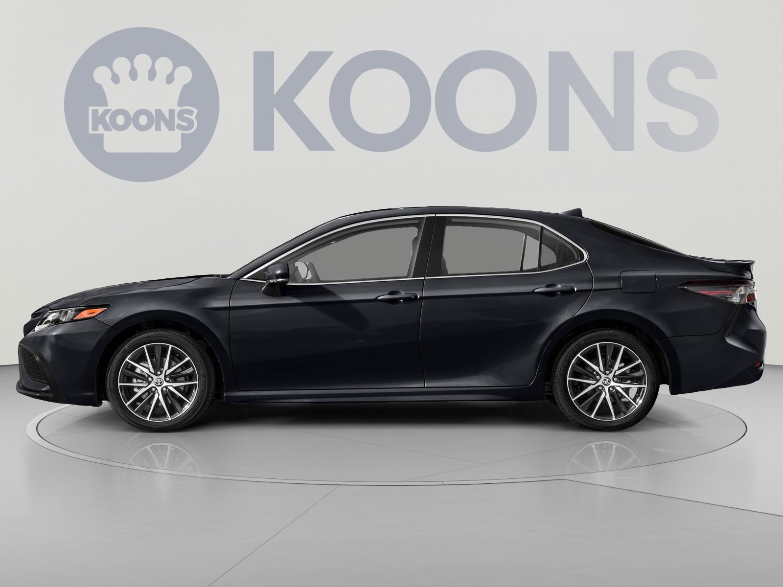 Used 2023 Toyota Camry SE FWD image 4