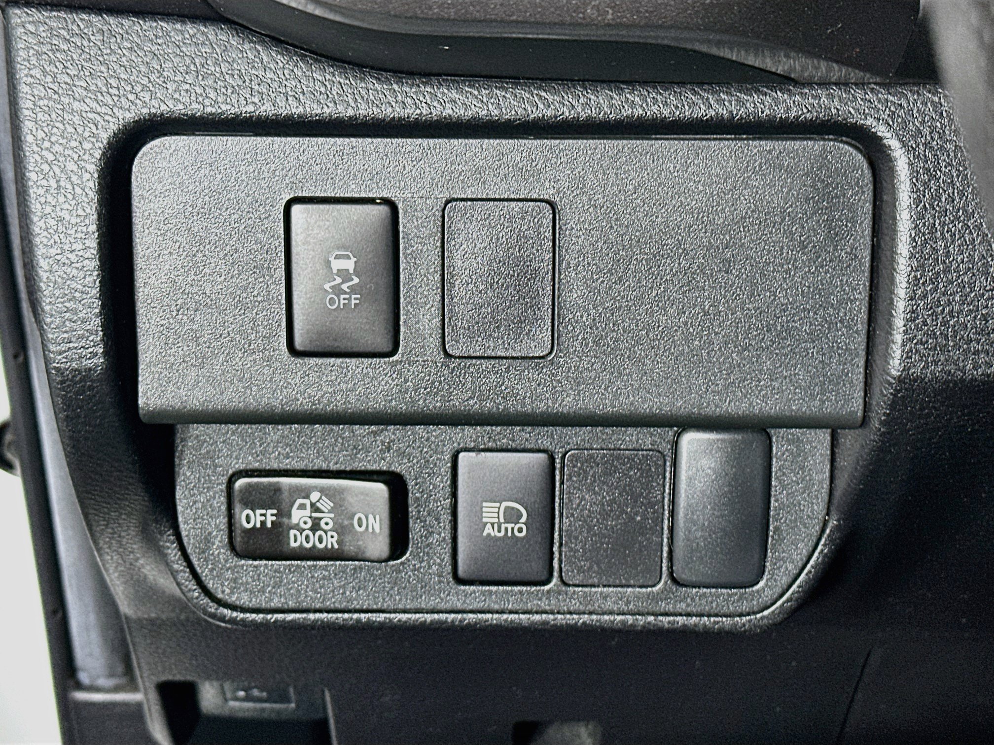 Used 2023 Toyota Tacoma SR5 RWD image 16