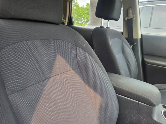 Used 2013 Nissan Rogue S AWD/4WD image 23