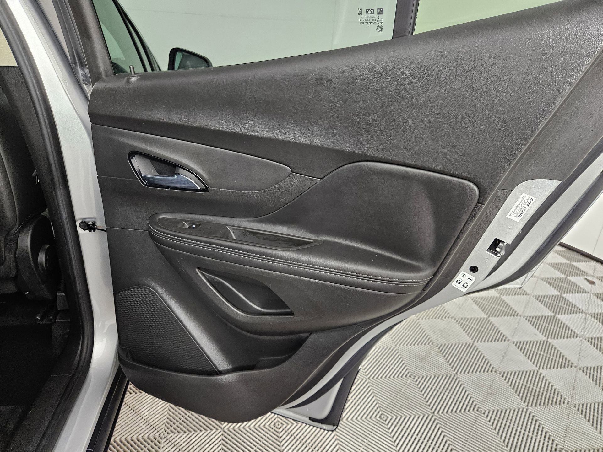 Used 2018 Buick Encore Sport Touring FWD image 38
