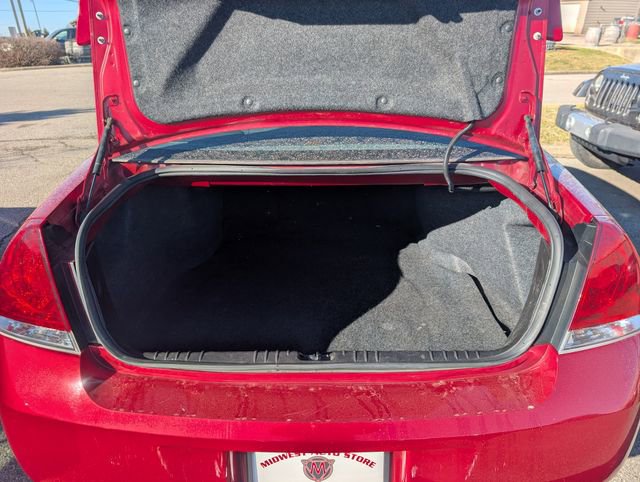 Used 2015 Chevrolet Impala LTZ image 16