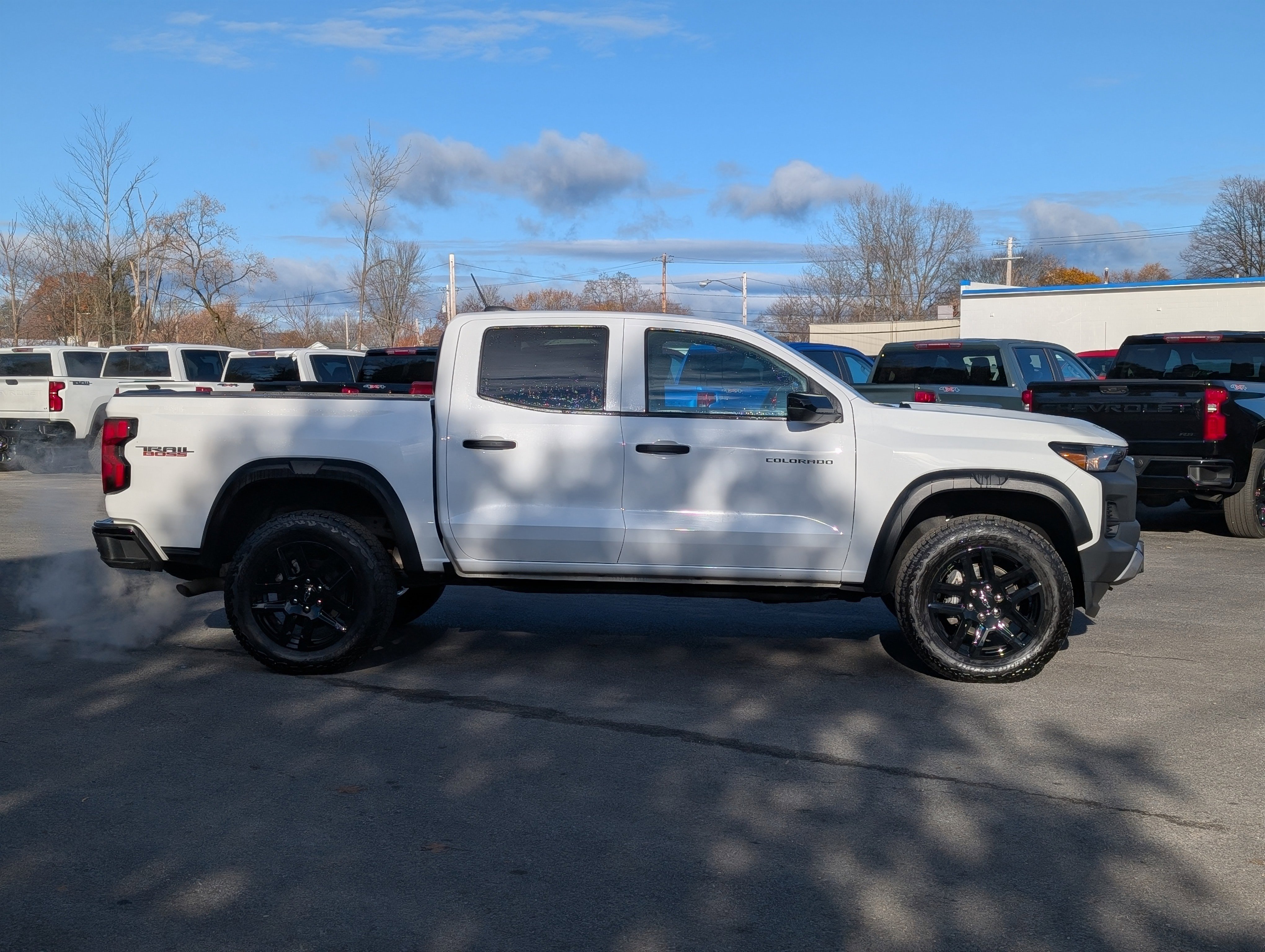Used 2024 Chevrolet Colorado Trail Boss w/ Advanced Trailering Package image 7