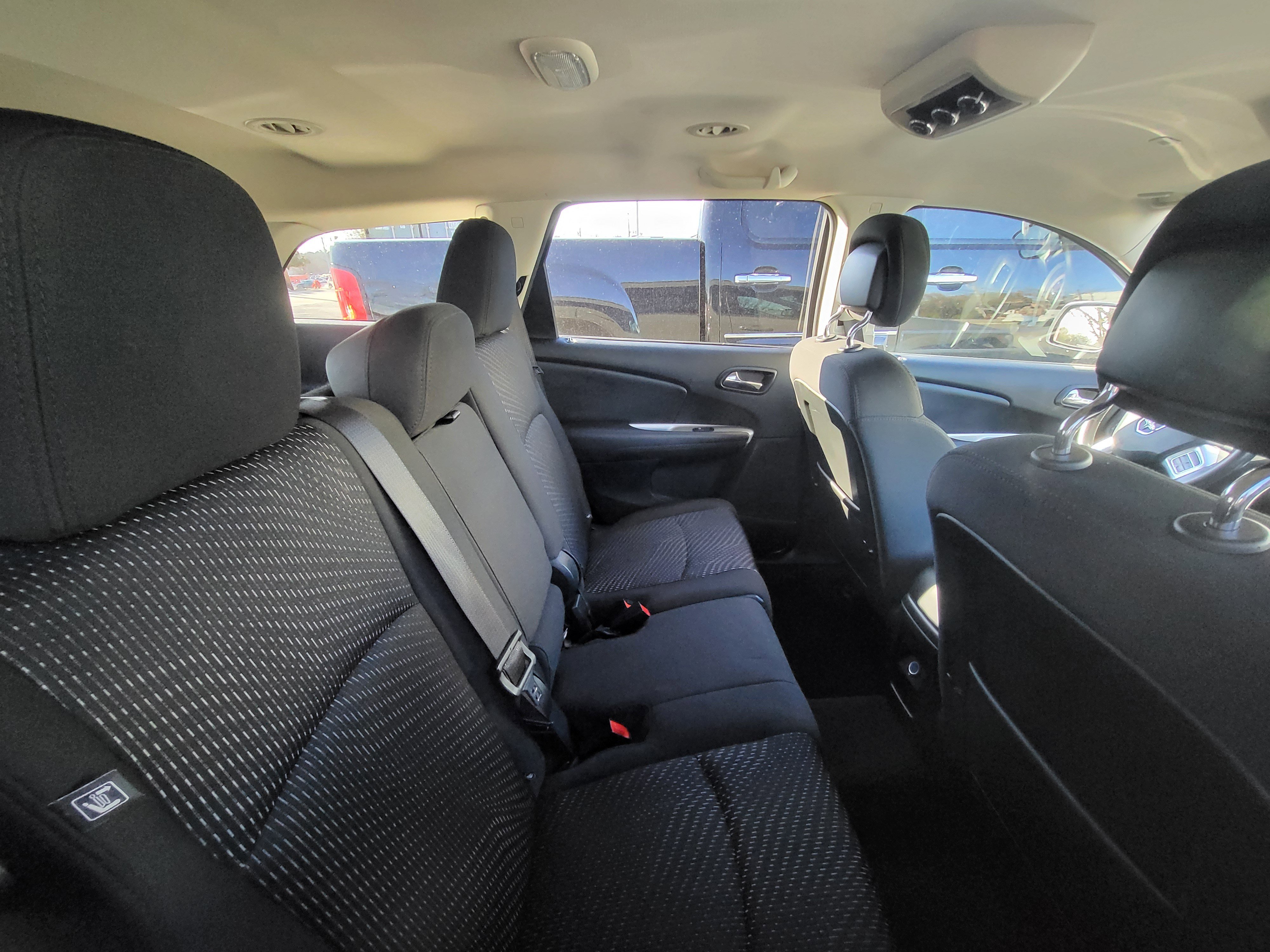 Used 2020 Dodge Journey SE w/ SE Popular Equipment Group image 9