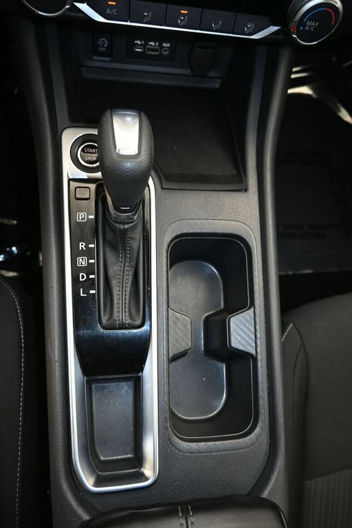Used 2024 Nissan Sentra SV FWD image 18