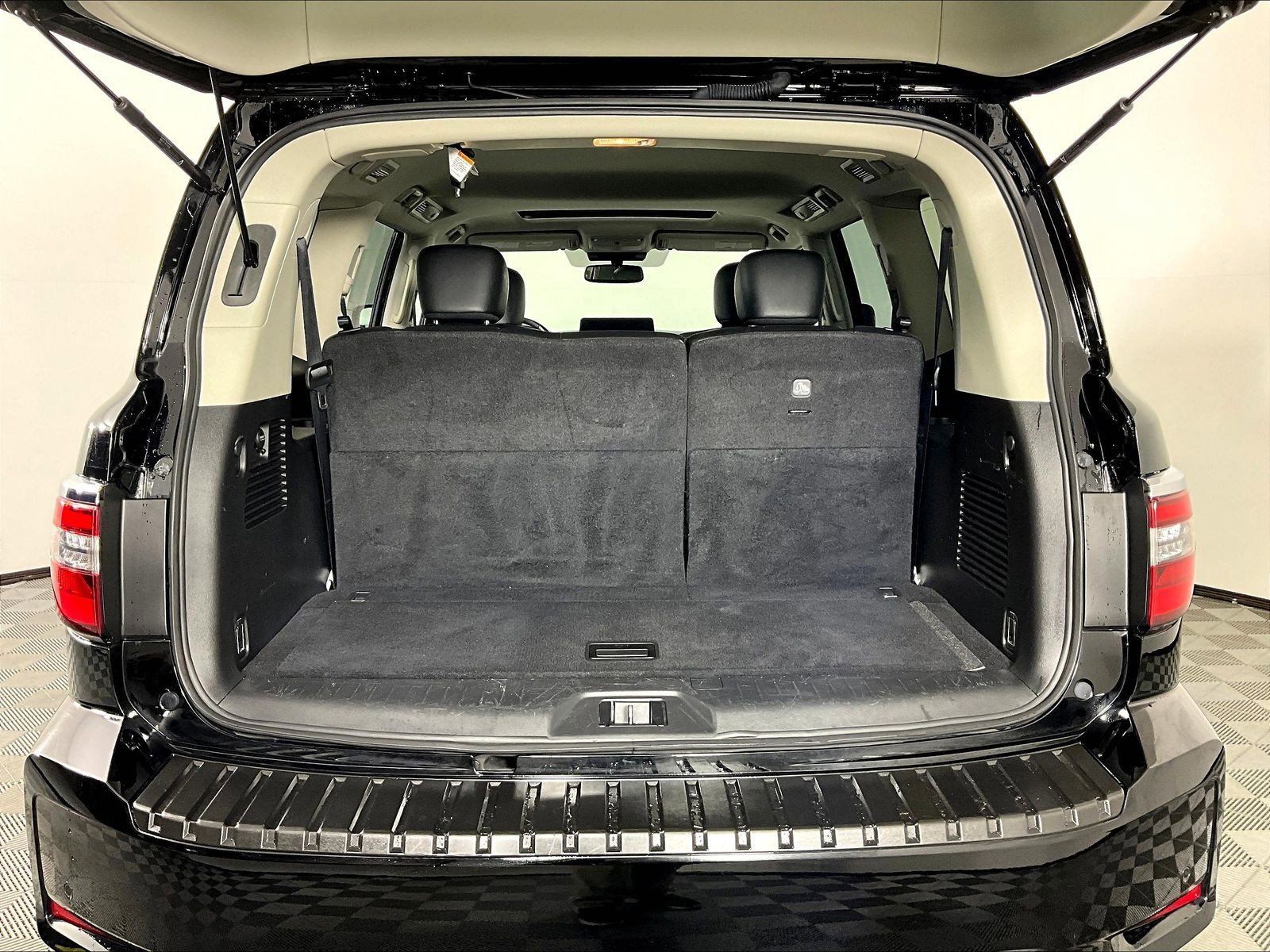 Certified 2024 Nissan Armada SL w/ Captain's Chairs Package AWD/4WD image 37