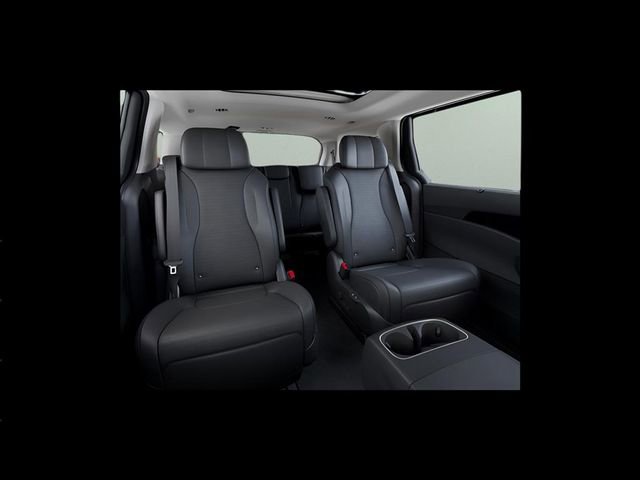 Used 2025 Kia Carnival SX Prestige image 14