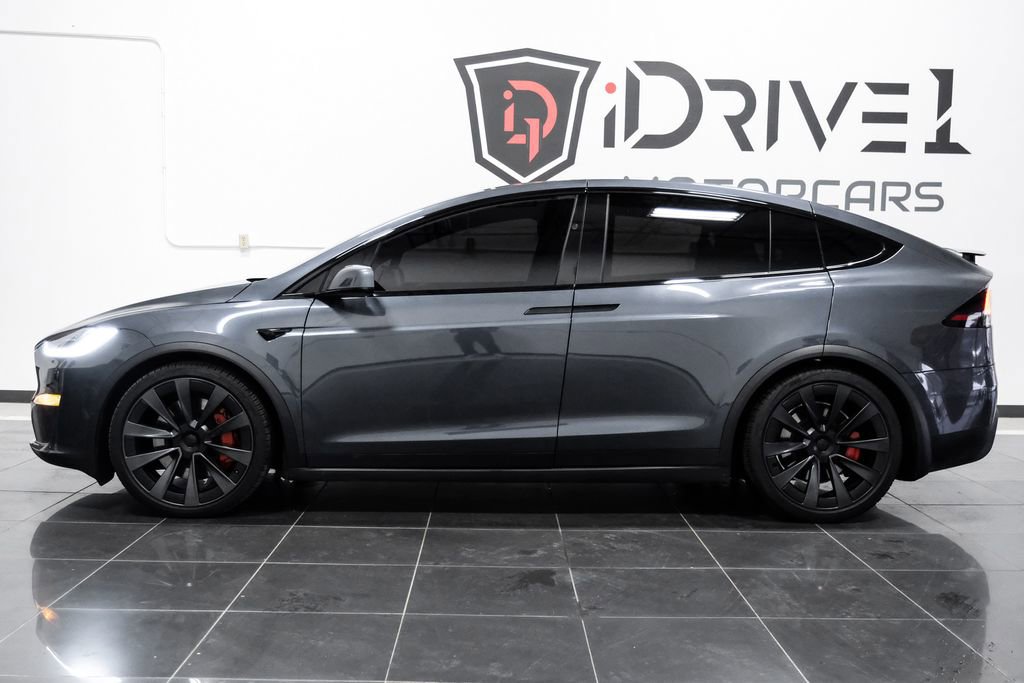 Used 2022 Tesla Model X image 12