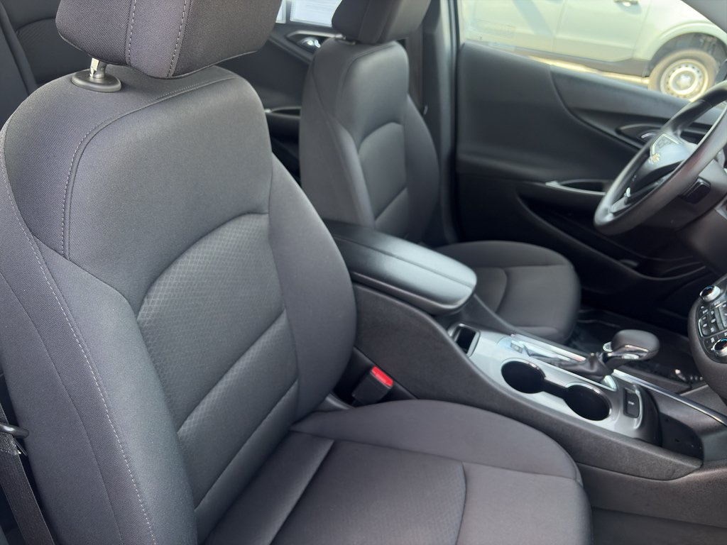 Used 2023 Chevrolet Malibu LT FWD image 22