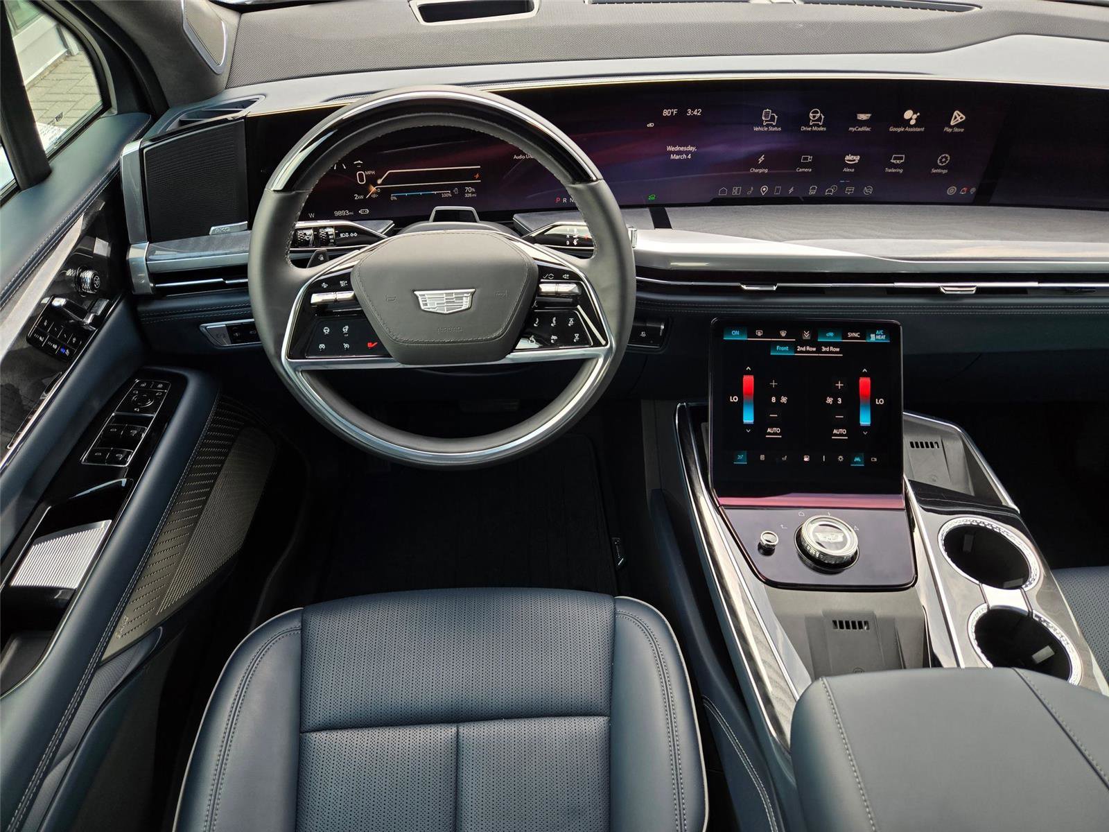 Certified 2025 Cadillac Escalade IQ Luxury 2 w/ LPO, Premium Carpet Package AWD/4WD image 14