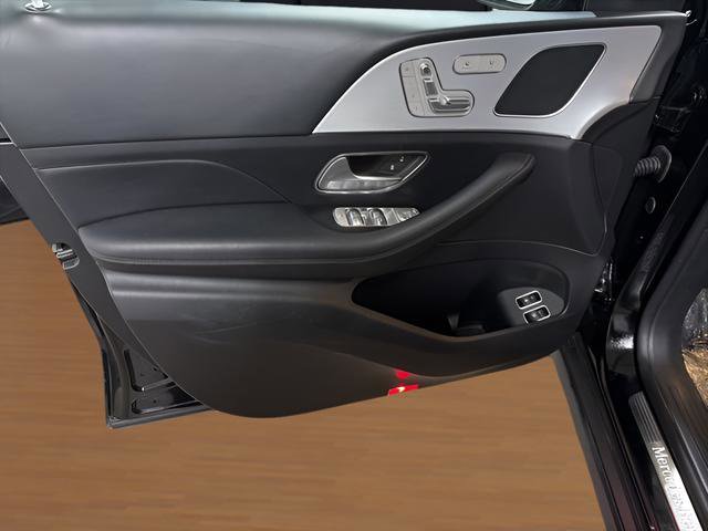 Used 2024 Mercedes-Benz GLE 450e 4MATIC image 11