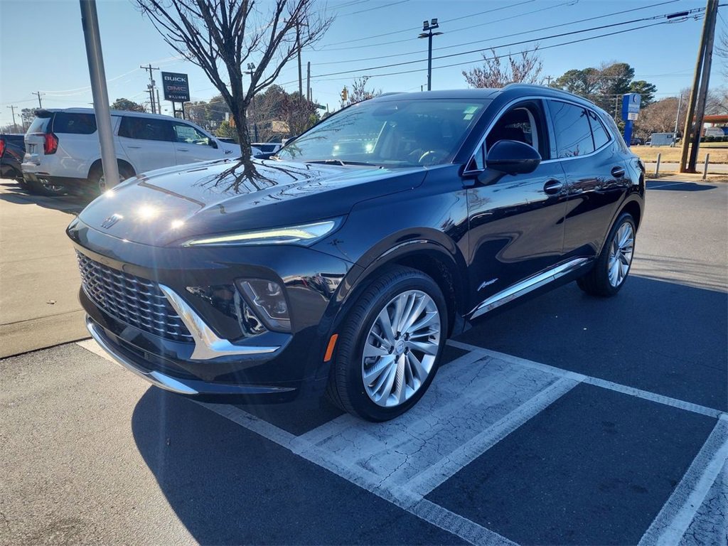 Certified 2025 Buick Envision Avenir image 4