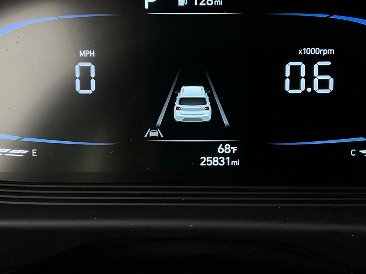 Used 2025 Hyundai Venue SEL image 39