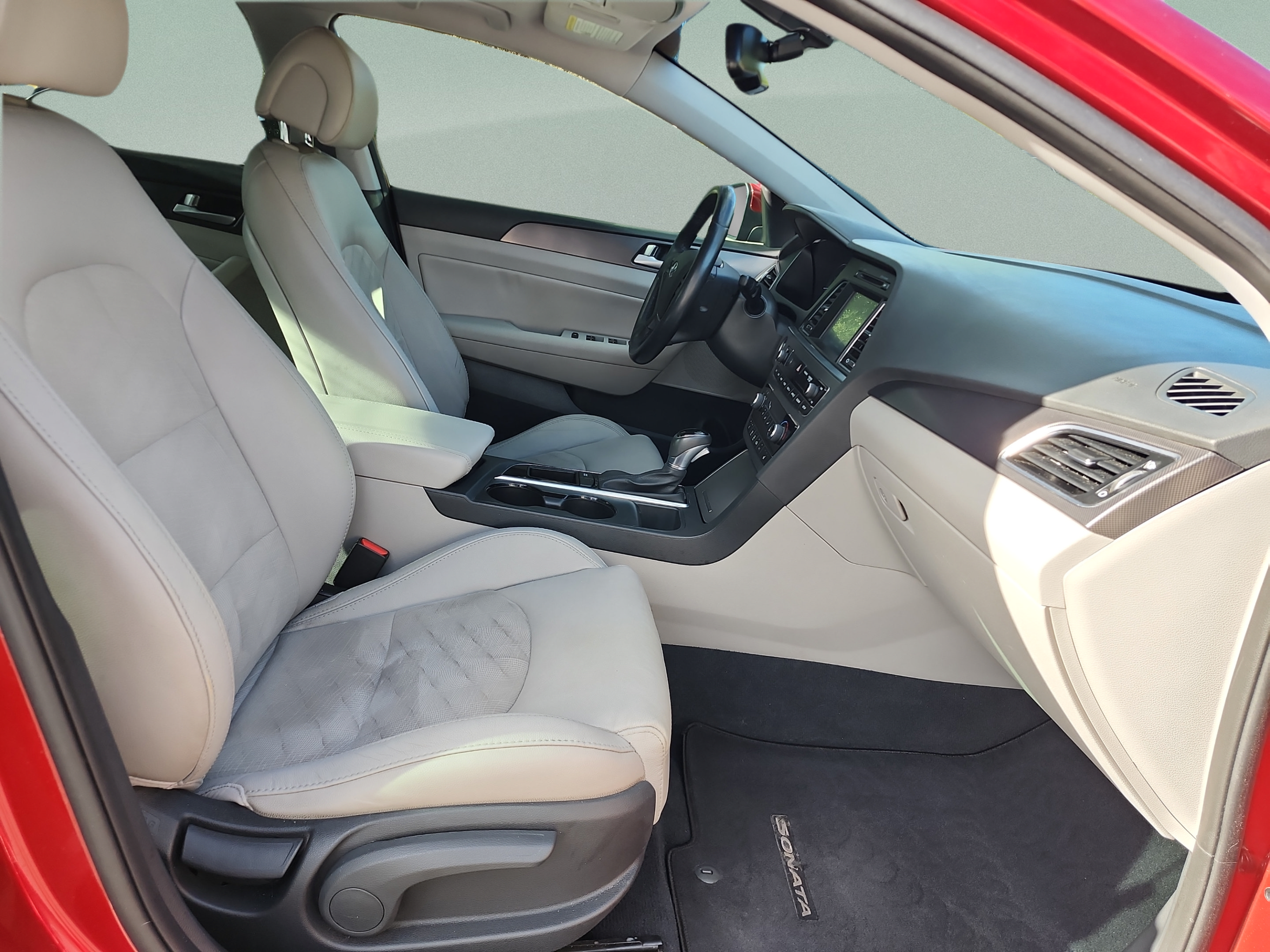 Used 2016 Hyundai Sonata Sport w/ Option Group 1V FWD image 19