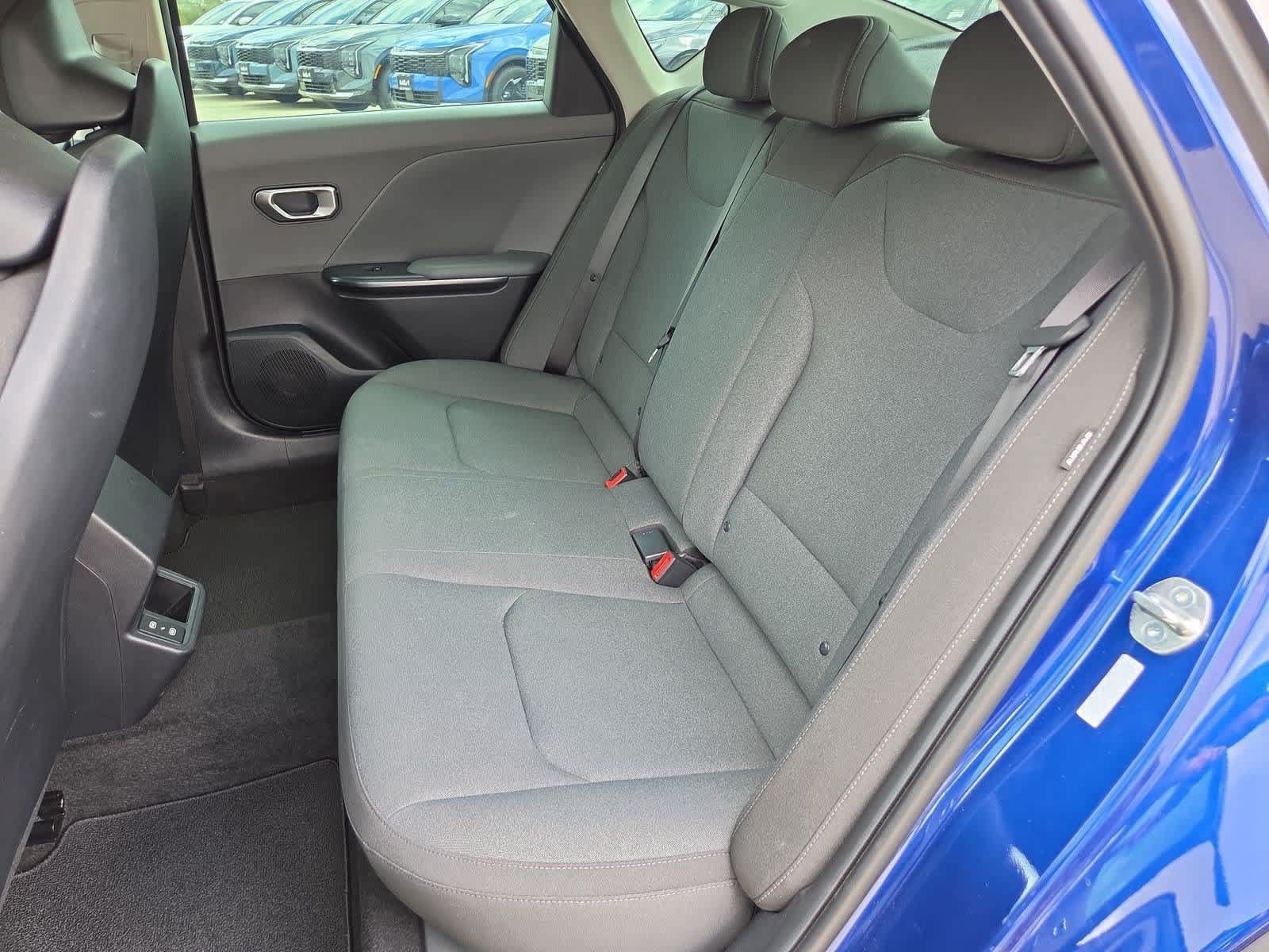 Certified 2025 Kia K4 FWD image 17