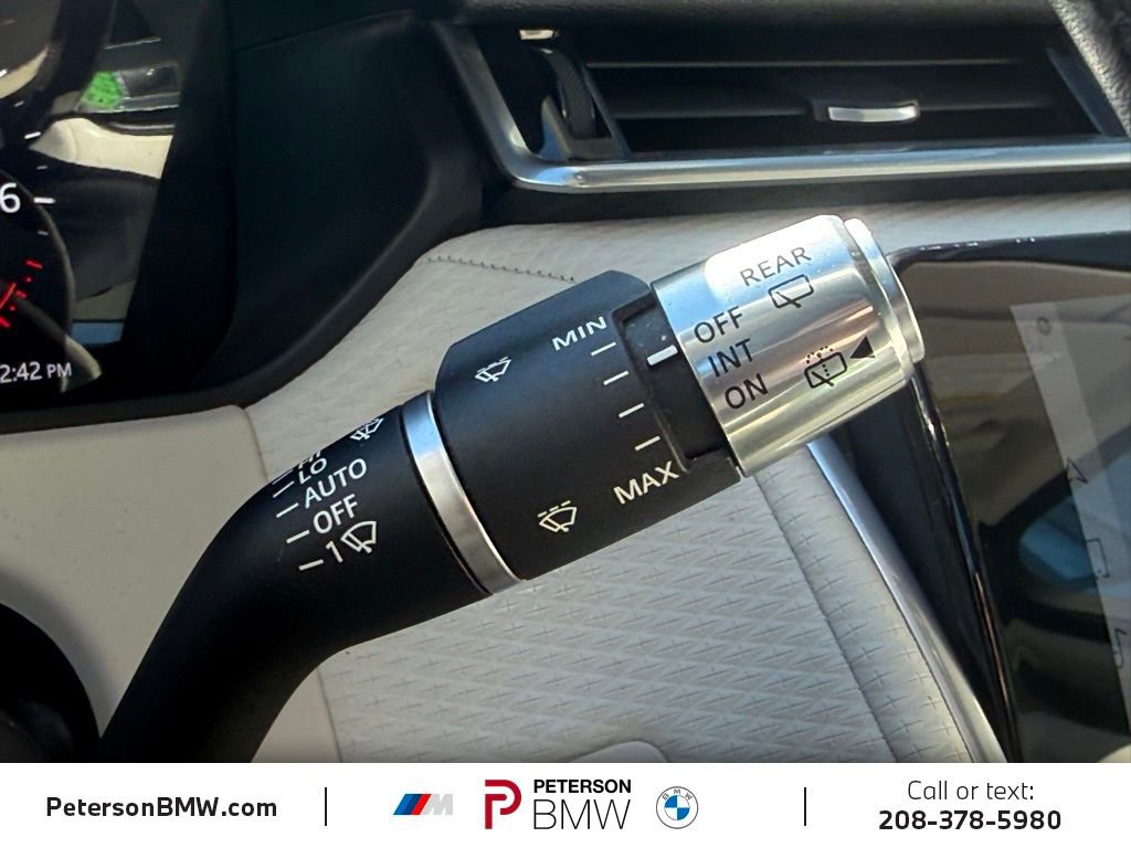 Used 2021 Land Rover Range Rover Velar S image 28