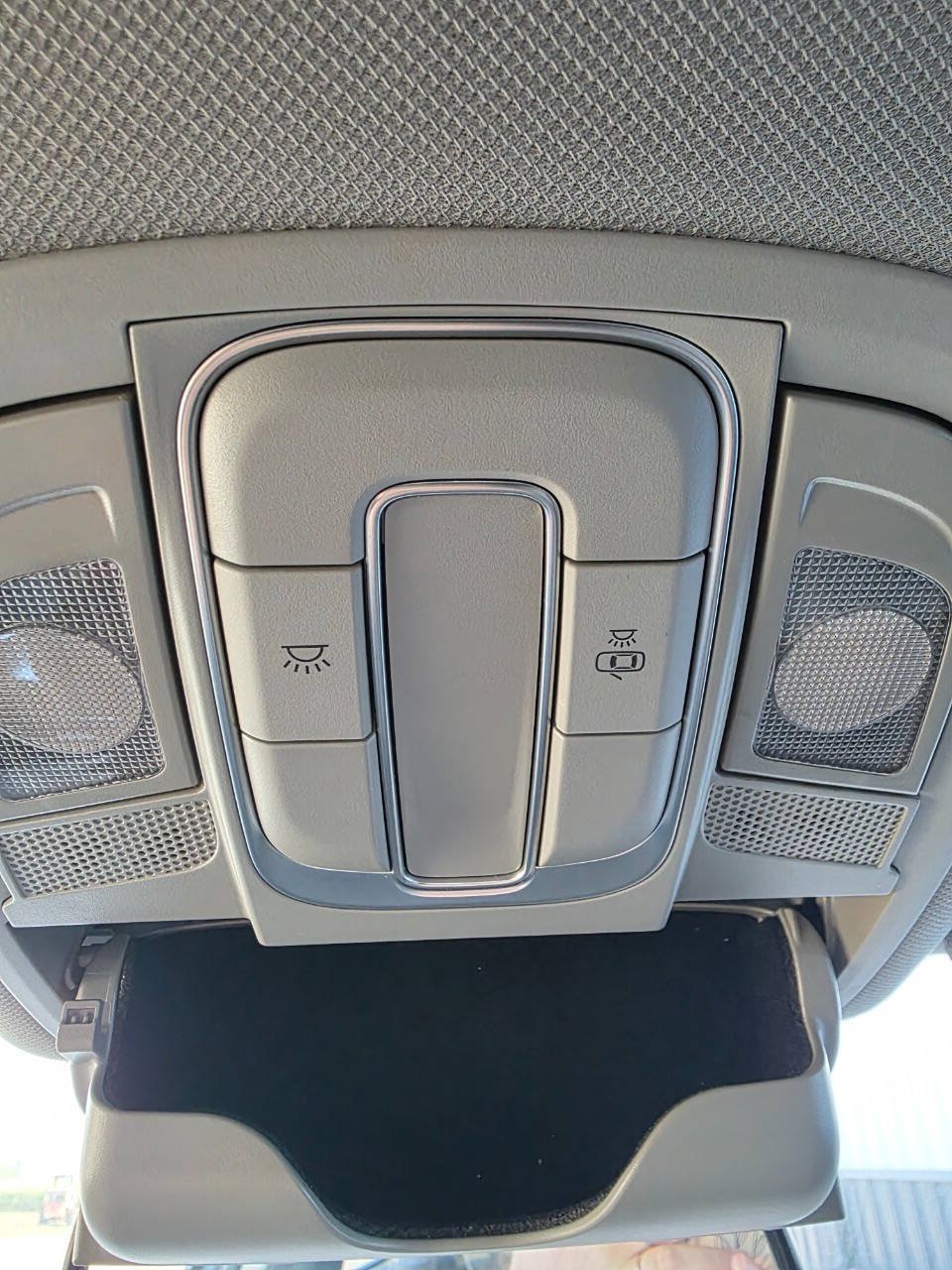 Used 2020 Hyundai Santa Fe SEL AWD/4WD image 13