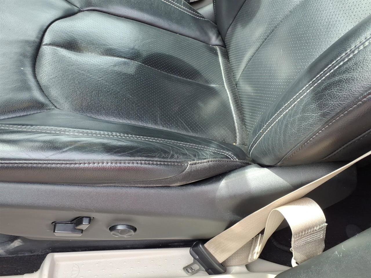 Used 2022 Chrysler Pacifica Touring-L image 7