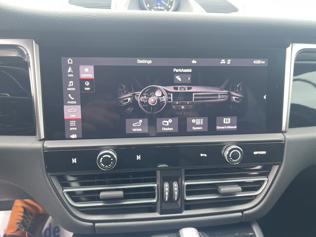 Used 2024 Porsche Macan Turbo image 21