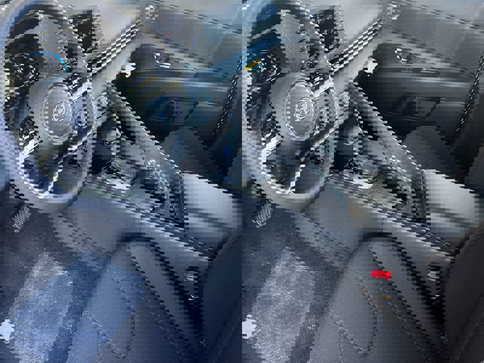 New 2026 Hyundai Elantra SE image 12