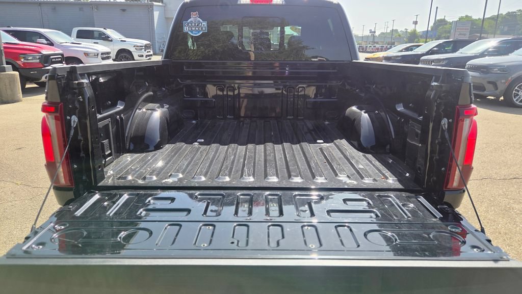 Used 2025 Ford F150 Lariat w/ Equipment Group 502A High AWD/4WD image 9
