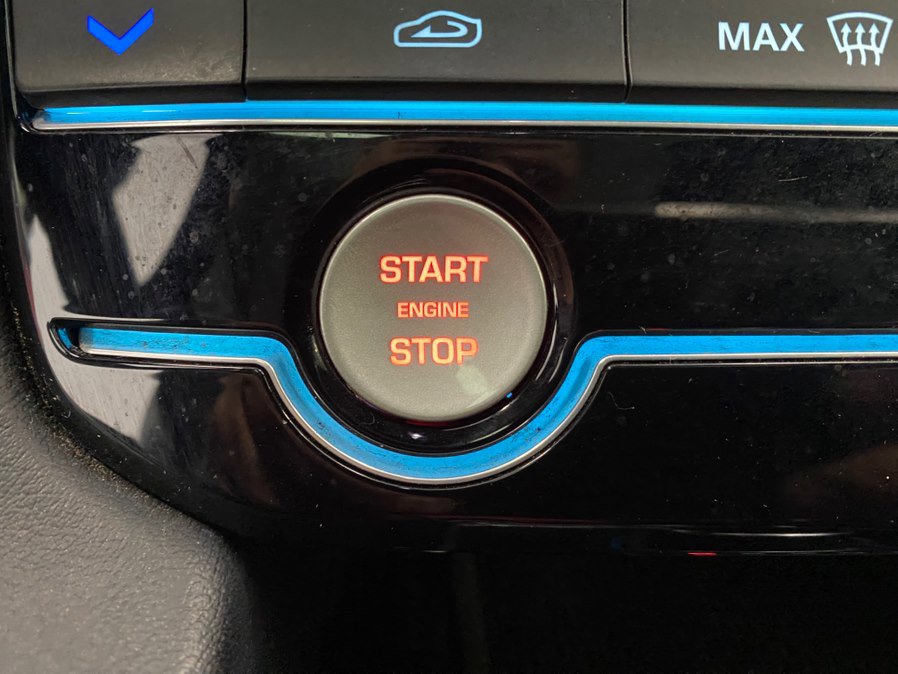 Used 2020 Jaguar F-PACE S image 29