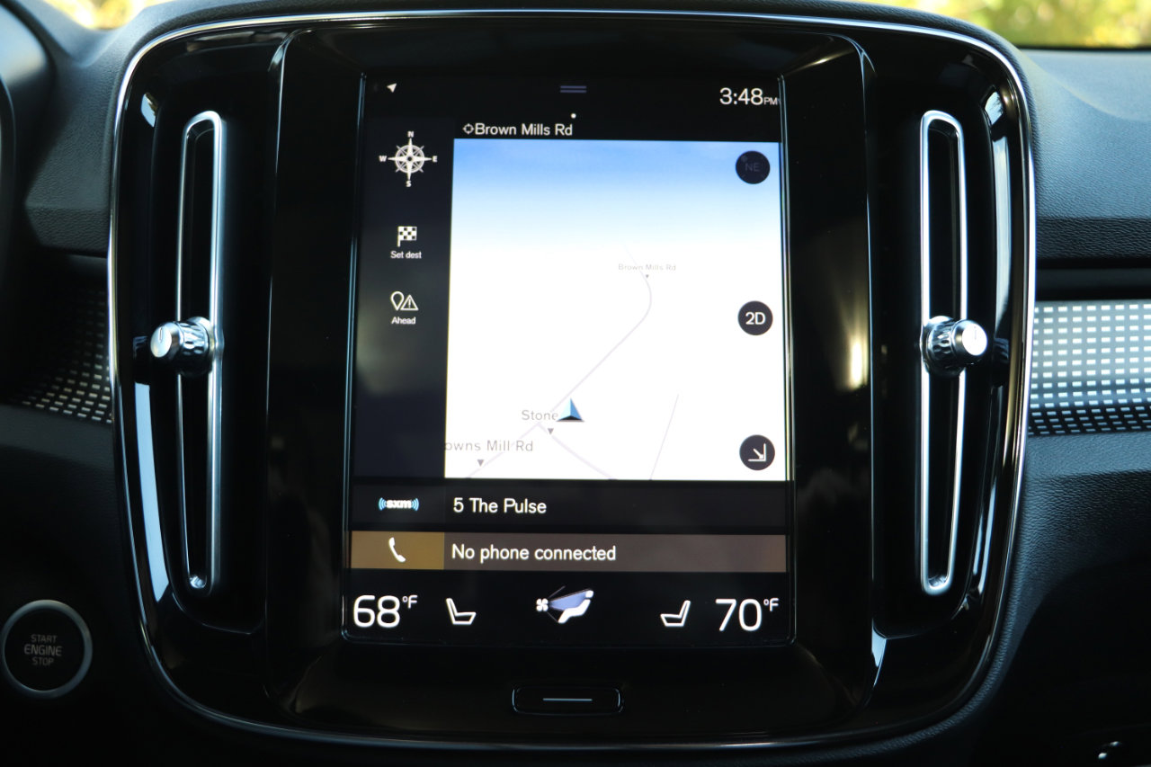 Used 2020 Volvo XC40 T5 R-Design image 18