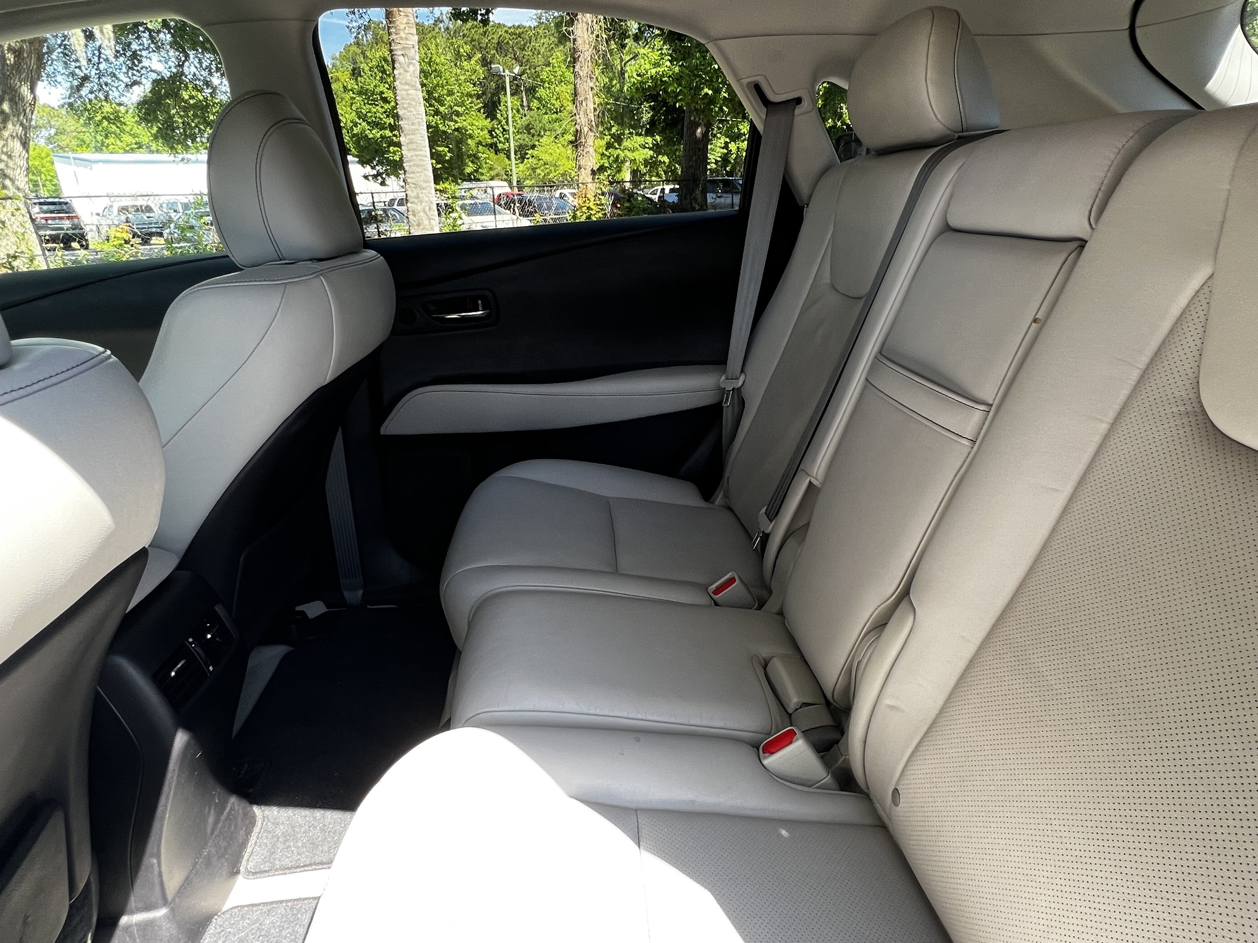 Used 2015 Lexus RX 450h FWD image 32