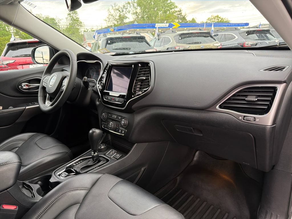 Used 2022 Jeep Cherokee Limited AWD/4WD image 39