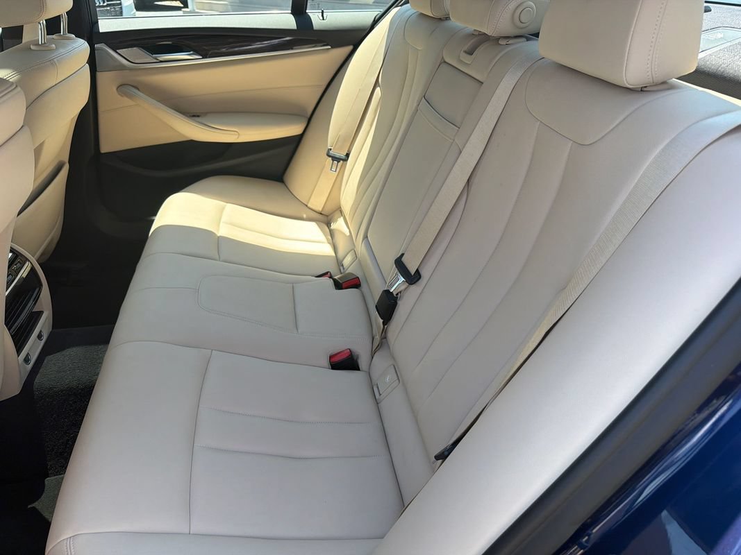 Used 2018 BMW 530e xDrive AWD/4WD image 19